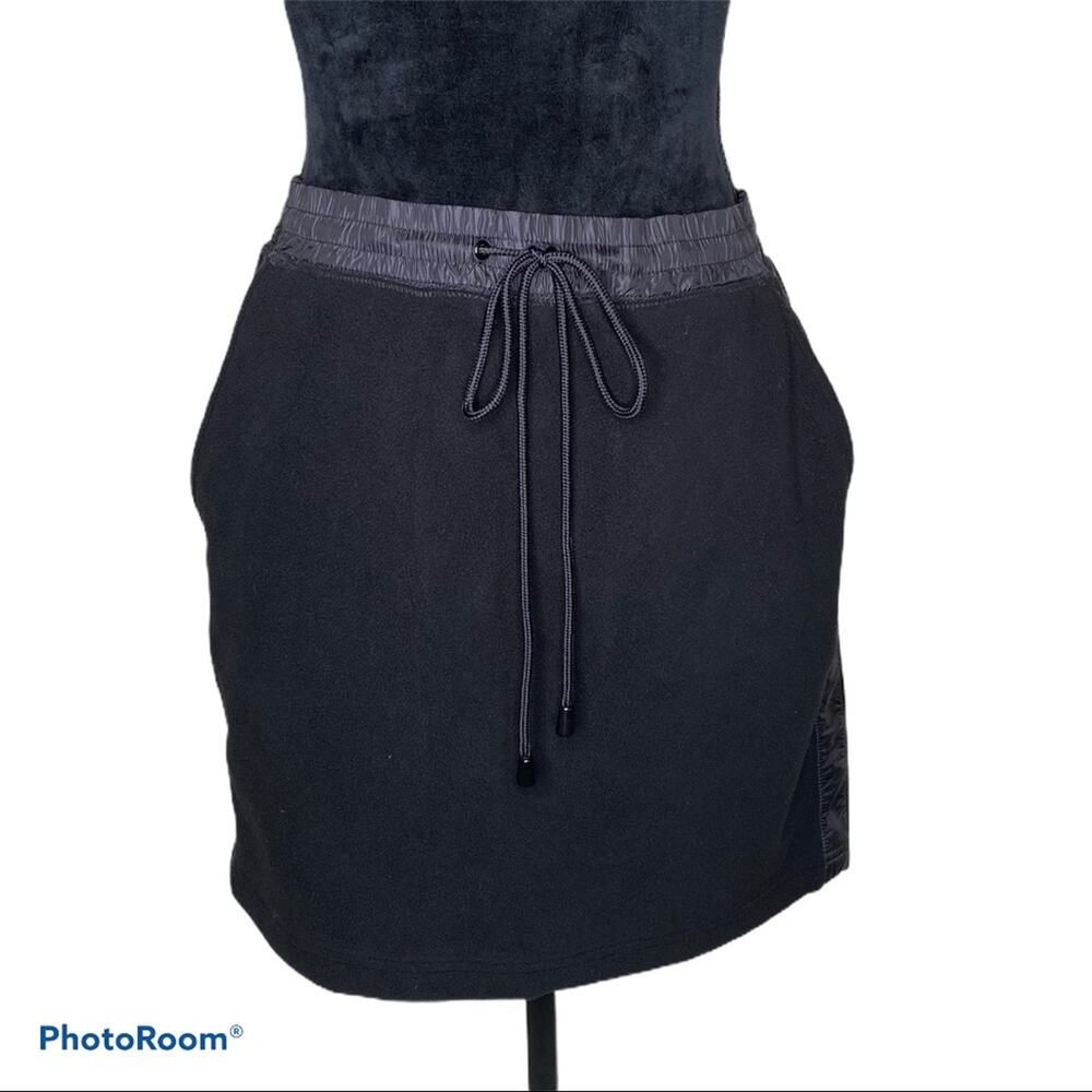 UNI QLO fleece drawstring mini skirt